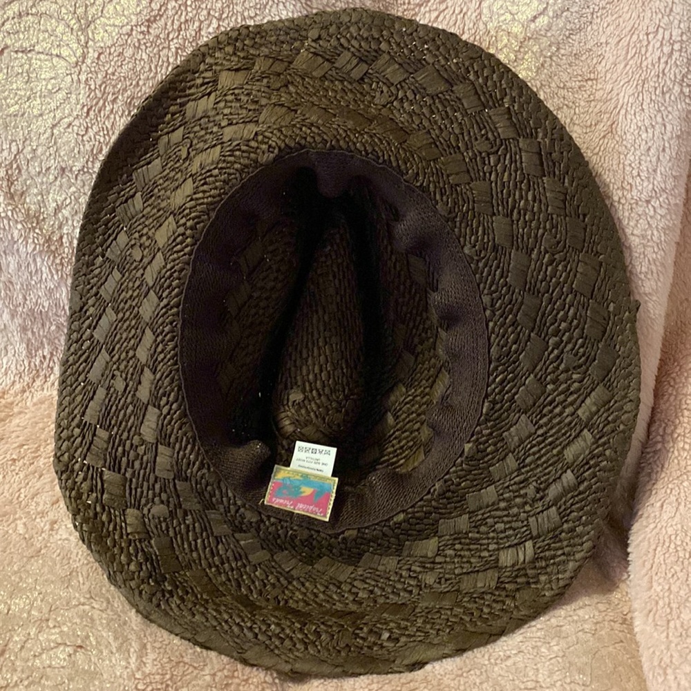Brown color Tropical Trends brand summer Western style hat, in good condition - Picture 7 of 13